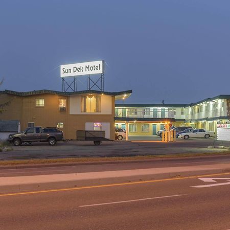 Sun-Dek Motel Medicine Hat Eksteriør bilde