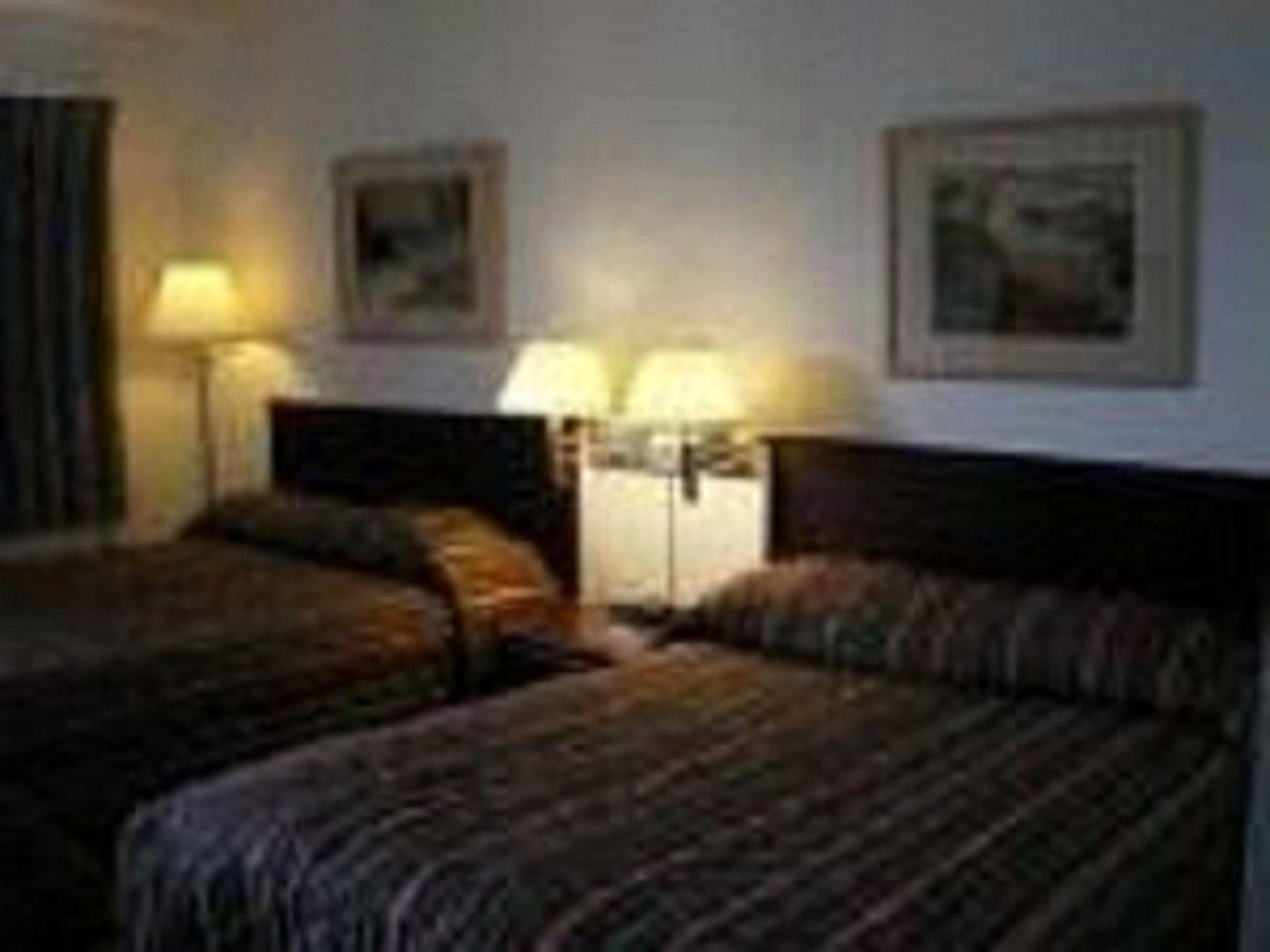 Sun-Dek Motel Medicine Hat Eksteriør bilde